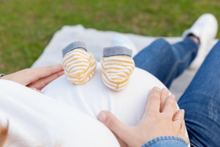 Neugeborenenfotografie, Babyfotografie, Newborn, Homestory, Mama, Papa, Familie, Schwestern, #familienfotografie #wedel #kerstin_dudler_fotografie, #familie, #family, #tangstedt, #rellingen, #fotoshooting, #familienshooting, #hamburg, #wedel, #quickborn, #fotoshooting, #newborn, #homestory, #mädchenmama