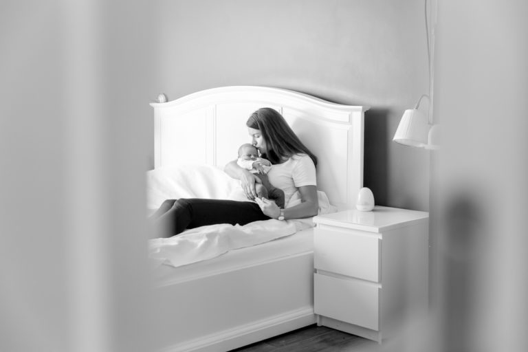 Neugeborenenfotografie, Babyfotografie, Newborn, Homestory, Mama, Papa, Familie, Schwestern, Liebe, Mädchenmama, #familienfotografie #wedel #kerstin_dudler_fotografie, #familie, #family, #tangstedt, #rellingen, #fotoshooting, #familienshooting, #hamburg, #wedel, #quickborn, #fotoshooting, #newborn, #homestory, #mädchenmama